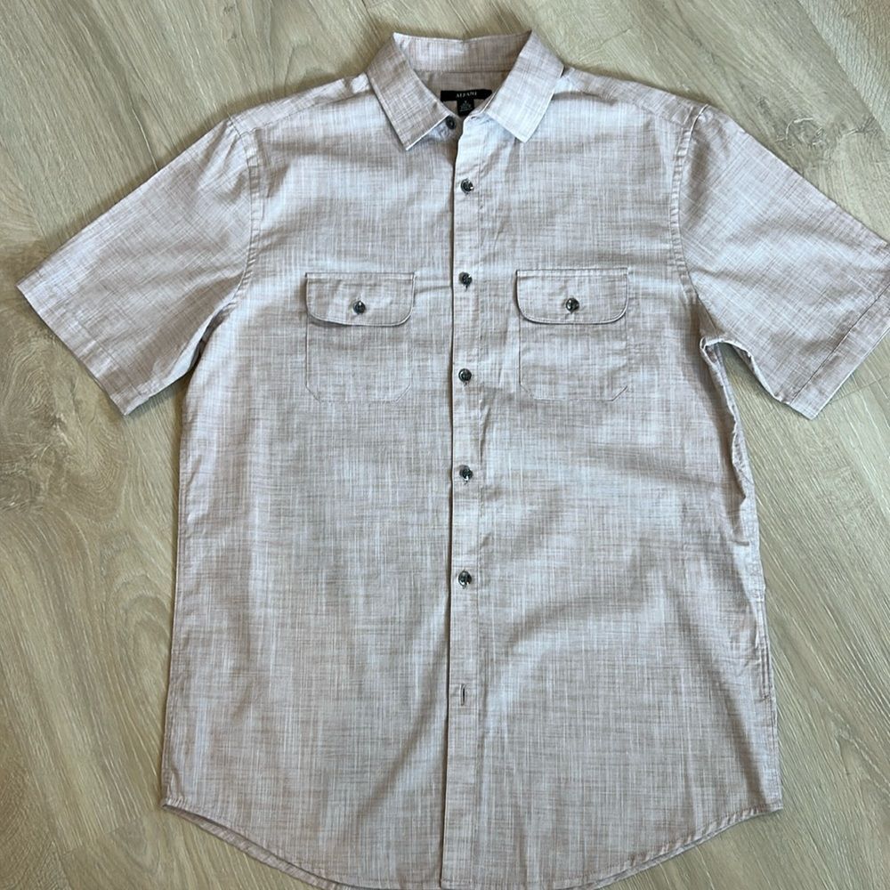 Alfani Tan Casual Button Down Short Sleeve Men’s Shirt, Size Small